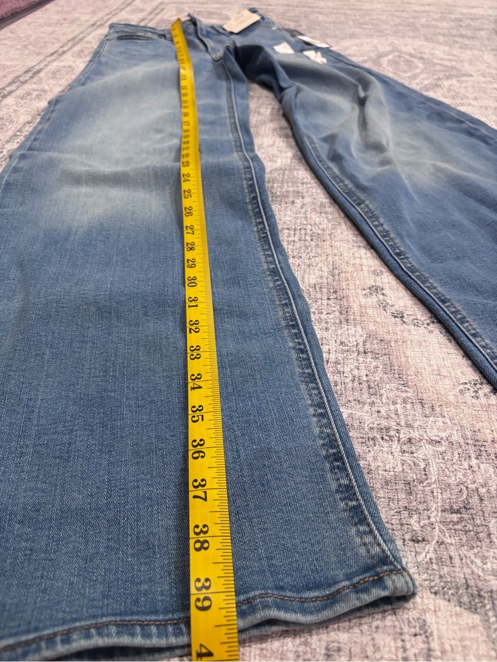 Universal Thread Medium Wash Wide-Leg High-Rise Jeans Brand NWT size 2R - Picture 10 of 12